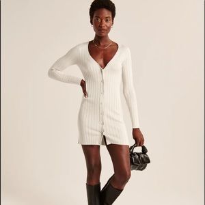 Abercrombie & Fitch Button-Through Deep-V Mini Sweater dress size xs